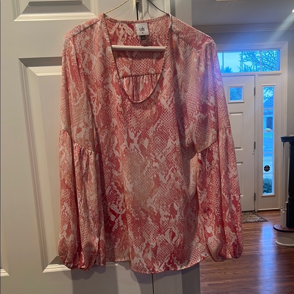 Cabi Women' muted pink and cream Blouse medium